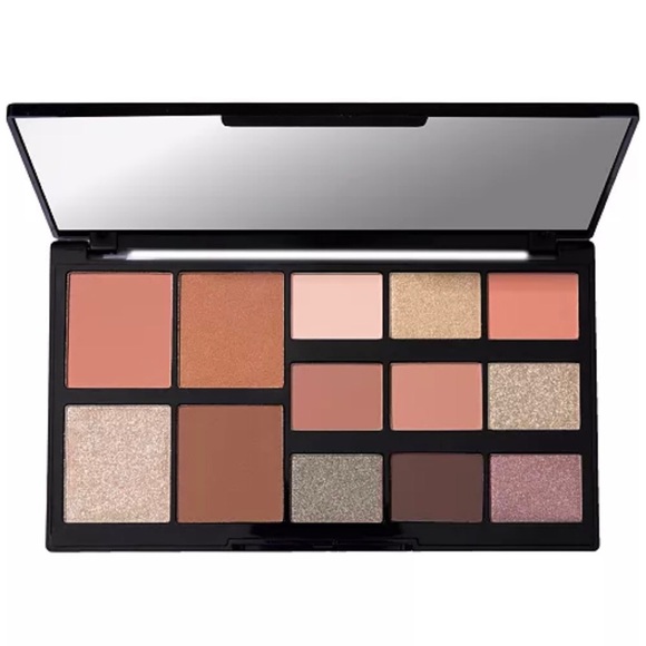 Laura Geller Other - BNIB Laura Geller Passport To Pretty Palette Complete Face Palette